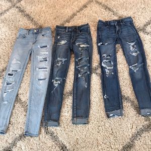 3 pairs of American eagle ripped jeans!!